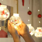 Cortina de 10 Luces Blanco Cálido Tipo Esfera para Decoración Navideña - Image 2